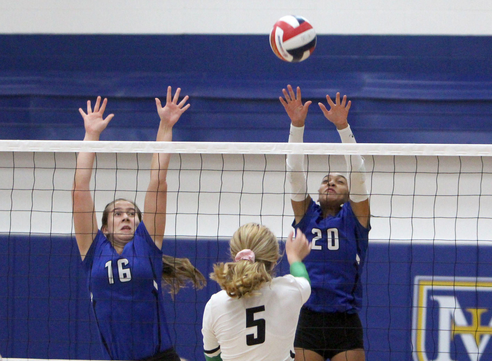 Eau Claire Regis at McDonell volleyball 9-12-19